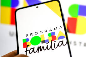 Os Benefícios do NIS para a Faculdade de Famílias de Baixa Renda